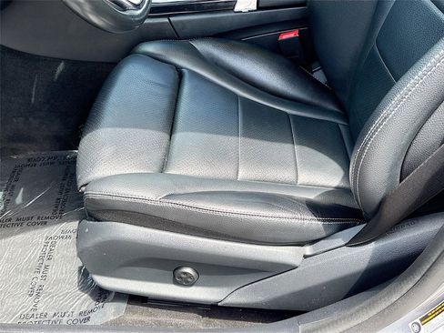 Used 2016 Mercedes-Benz C 300 4MATIC Sedan image 20