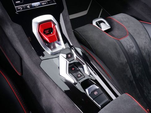 Used 2024 Lamborghini Huracan Sterrato AWD/4WD image 26