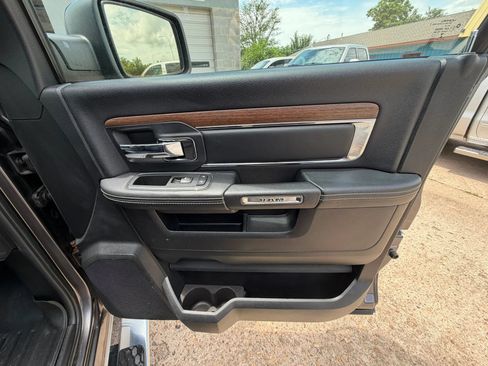 Used 2014 RAM 1500 Laramie w/ Convenience Group AWD/4WD image 15