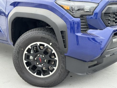 New 2025 Toyota Tacoma TRD Off-Road image 10
