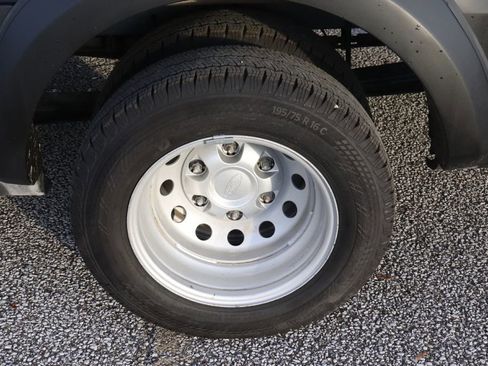 Used 2025 Ford Transit 350 XL image 40