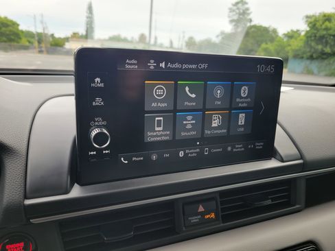 Used 2025 Honda Pilot EX-L image 19