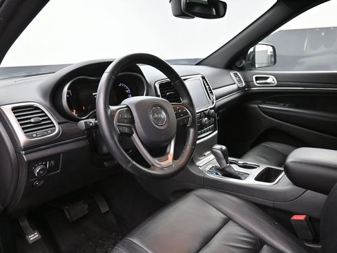 Used 2020 Jeep Grand Cherokee Limited image 18