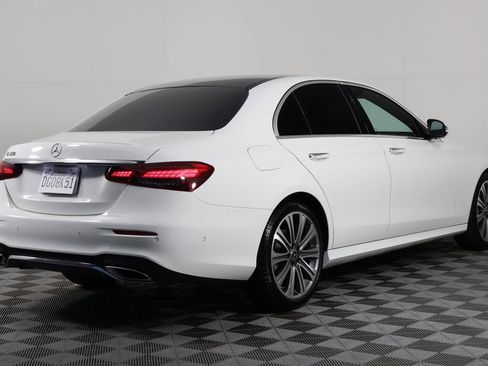 Used 2022 Mercedes-Benz E 350 Sedan image 4