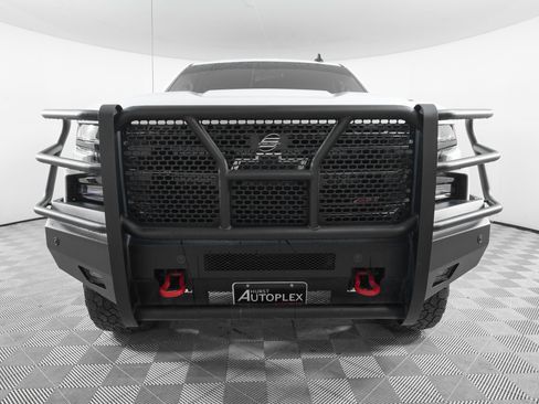 Used 2021 Chevrolet Silverado 1500 LT Trail Boss w/ Bed Protection Package image 2