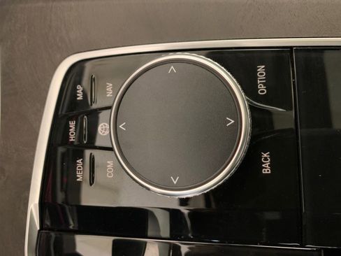 Used 2023 BMW X5 xDrive40i w/ M Sport Package image 55