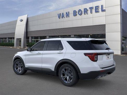New 2026 Ford Explorer Active image 4
