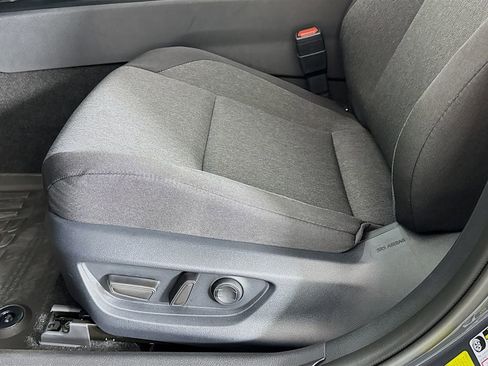 Used 2026 Toyota Camry LE image 20