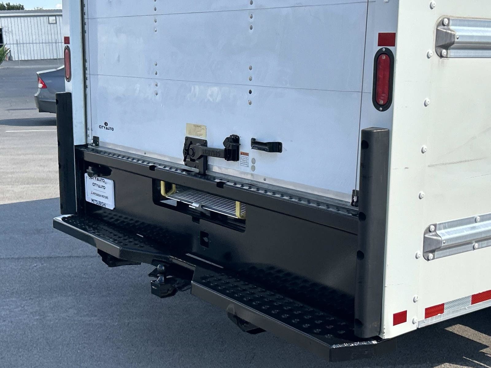 Used 2022 Ford E-350 and Econoline 350 Super Duty RWD image 16