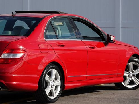 Used 2010 Mercedes-Benz C 300 Sedan image 49