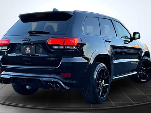 Used 2018 Jeep Grand Cherokee Trackhawk AWD/4WD image 23