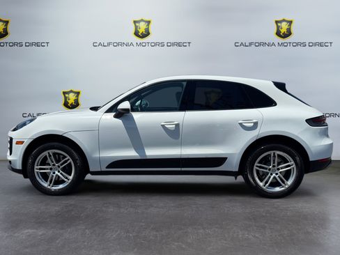 Used 2020 Porsche Macan AWD/4WD image 2