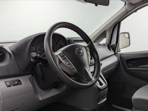 Used 2020 Nissan NV200 SV w/ Back Door Glass Package image 22