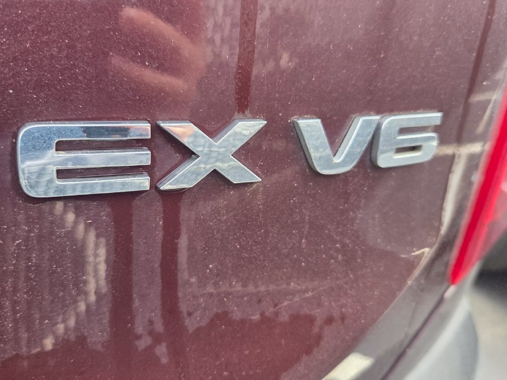 Used 2021 Kia Telluride EX w/ EX Premium Package FWD image 3