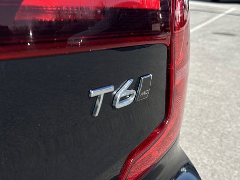 Used 2017 Volvo S90 T6 Momentum w/ Vision Package image 32