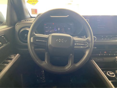 Used 2024 Chevrolet Colorado Trail Boss image 20