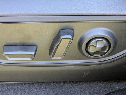 New 2025 Jeep Grand Cherokee Limited w/ Black Appearance Package image 18