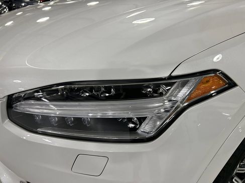 Certified 2024 Volvo XC90 B5 Plus AWD/4WD image 7