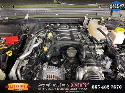 Used 2023 Jeep Gladiator Sport image 33