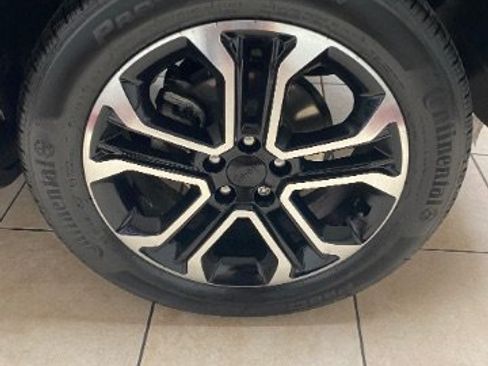Used 2023 Jeep Compass Limited AWD/4WD image 28