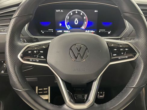 Used 2022 Volkswagen Tiguan SE R-Line AWD/4WD image 14