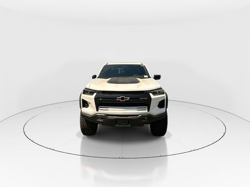New 2026 Chevrolet Colorado ZR2 w/ ZR2 Bison Edition AWD/4WD image 3