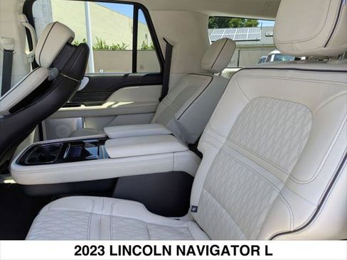Certified 2023 Lincoln Navigator L Black Label AWD/4WD image 23