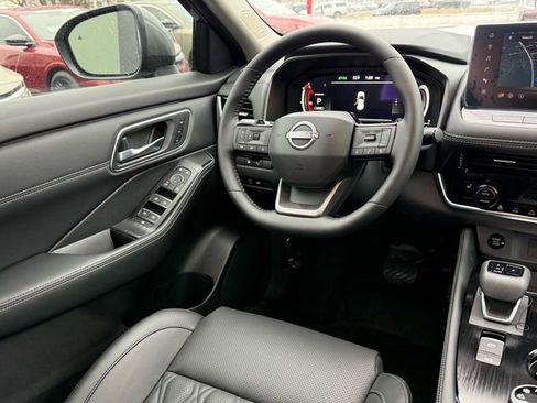 New 2026 Nissan Rogue Platinum w/ Platinum Premium Package AWD/4WD image 10