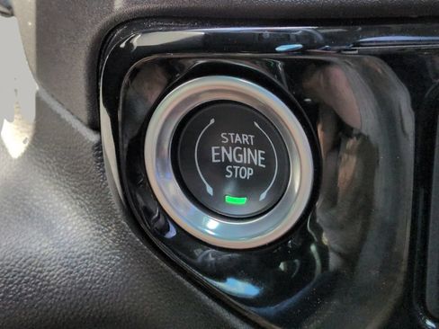 Used 2024 Chevrolet Silverado 1500 RST AWD/4WD image 33