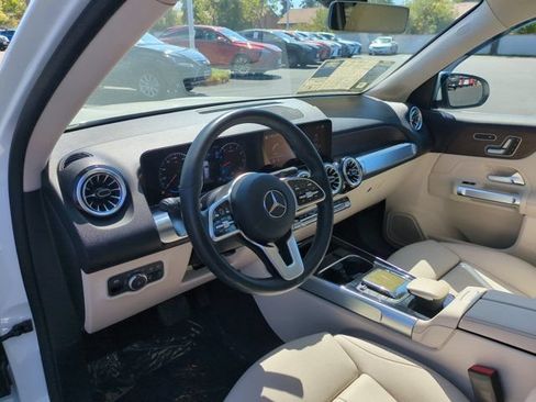 Used 2023 Mercedes-Benz GLB 250 image 13