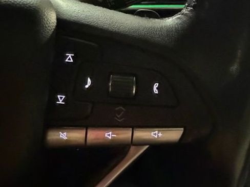 Used 2022 Cadillac Escalade ESV Sport w/ LPO, ONYX Package image 19