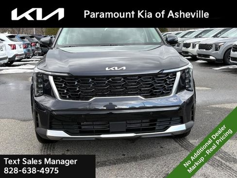 New 2026 Kia Sorento S image 2