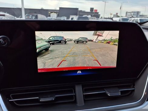 New 2025 Chevrolet Trax LT w/ LT Convenience Package image 14