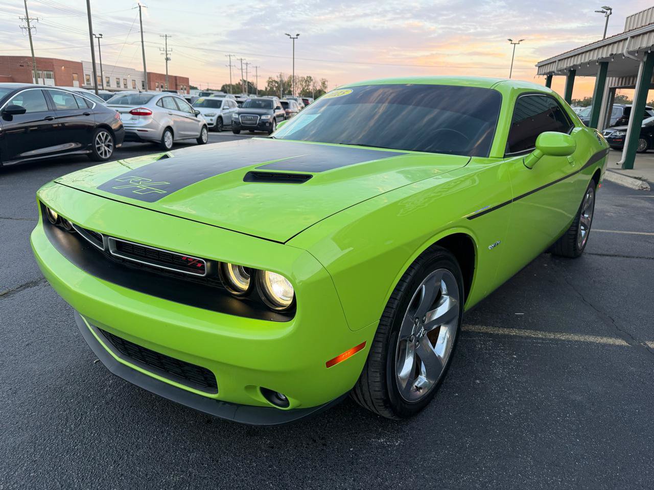 Used 2015 Dodge Challenger R/T w/ Quick Order Package 28B R/T RWD image 7