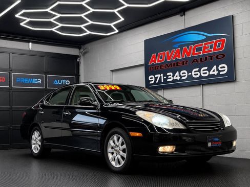 Used 2003 Lexus ES 330 FWD image 1