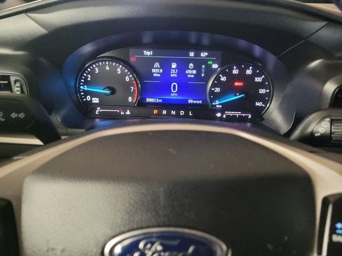 Used 2022 Ford Explorer XLT image 23