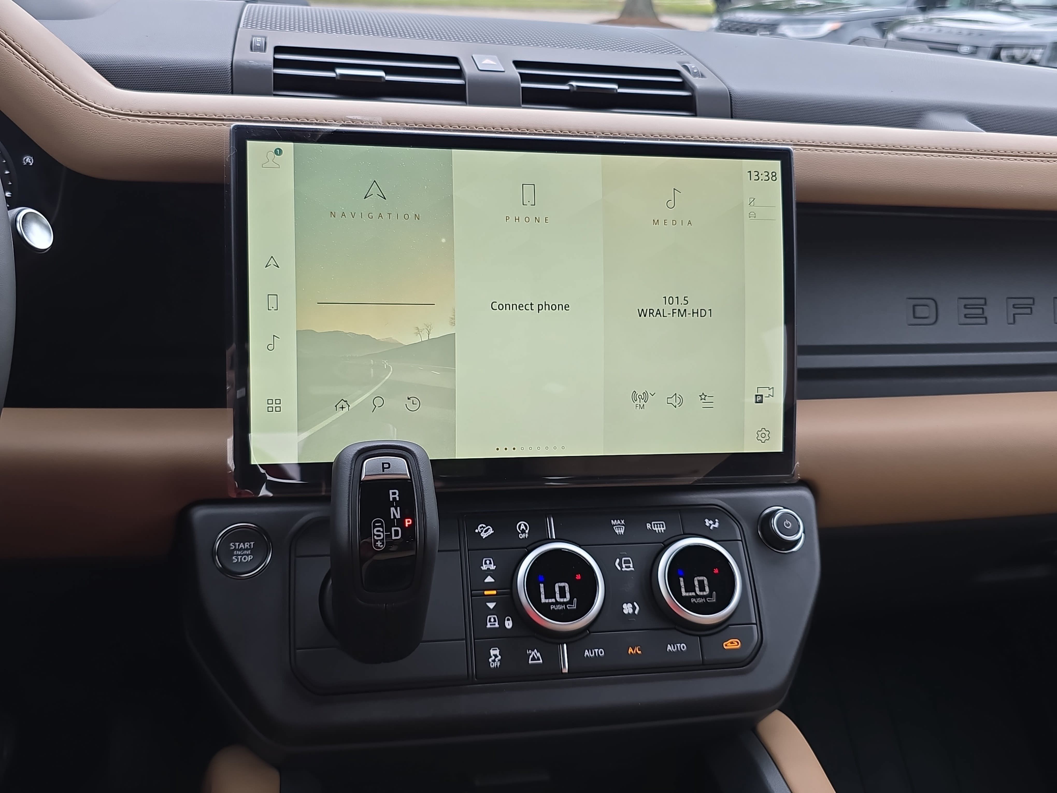 New 2026 Land Rover Defender 110 S AWD/4WD image 19