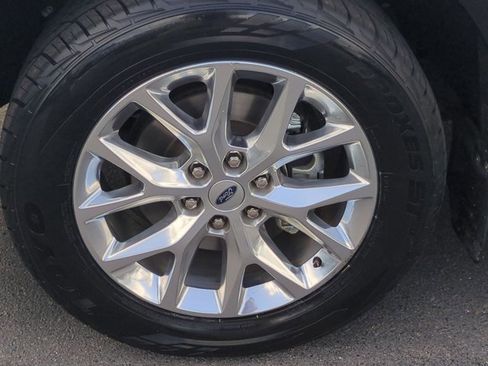 Used 2021 Ford Expedition XLT image 27