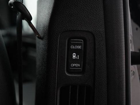 Used 2023 Honda Odyssey Touring image 19