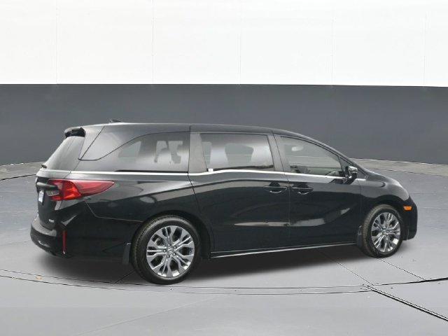 Used 2025 Honda Odyssey Touring image 15