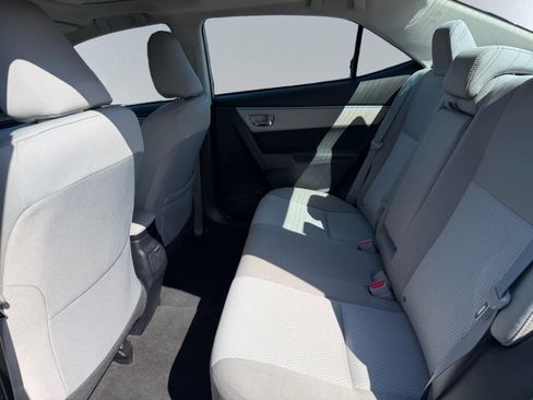 Used 2016 Toyota Corolla LE FWD image 18