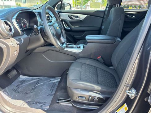 Used 2022 Chevrolet Blazer LT image 9