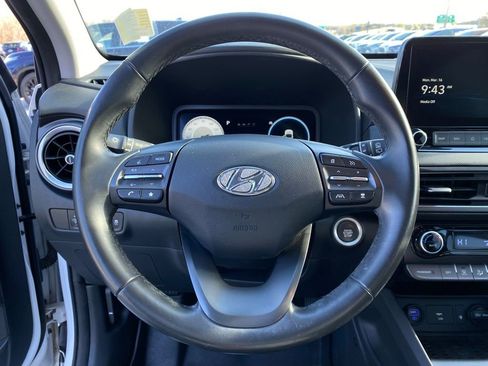 Used 2022 Hyundai Kona Limited image 13