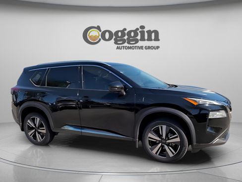 Used 2023 Nissan Rogue SL w/ SL Premium Package image 16