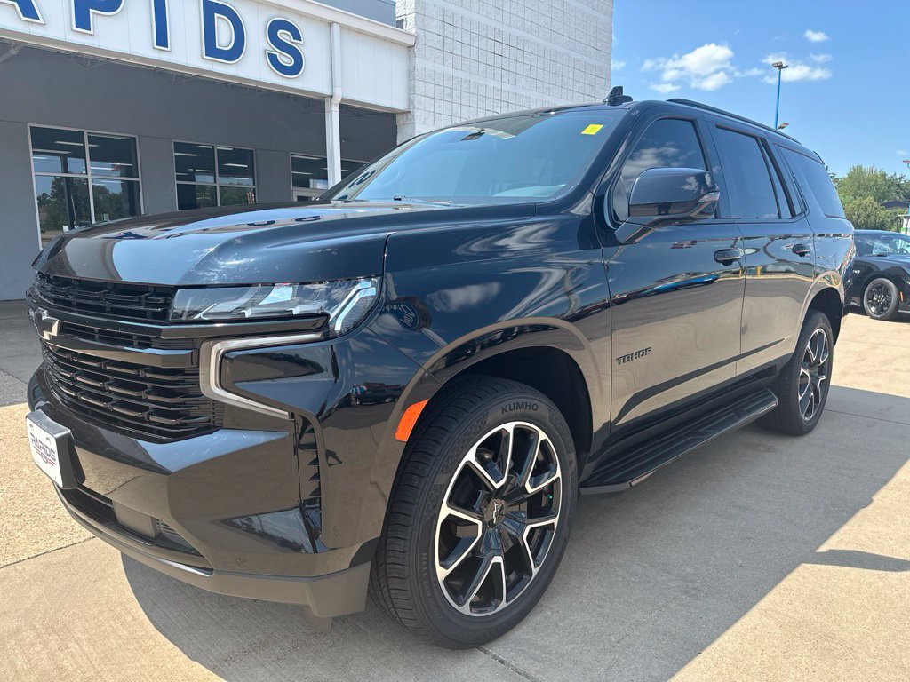 Used 2023 Chevrolet Tahoe RST w/ Luxury Package AWD/4WD image 4