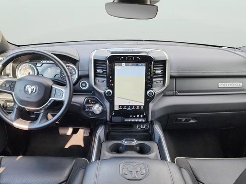 Used 2023 RAM 1500 Laramie AWD/4WD image 9