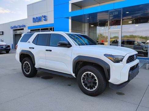 Used 2025 Toyota 4Runner TRD Off-Road AWD/4WD image 4