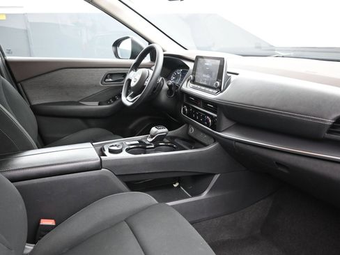 Used 2023 Nissan Rogue S AWD/4WD image 26