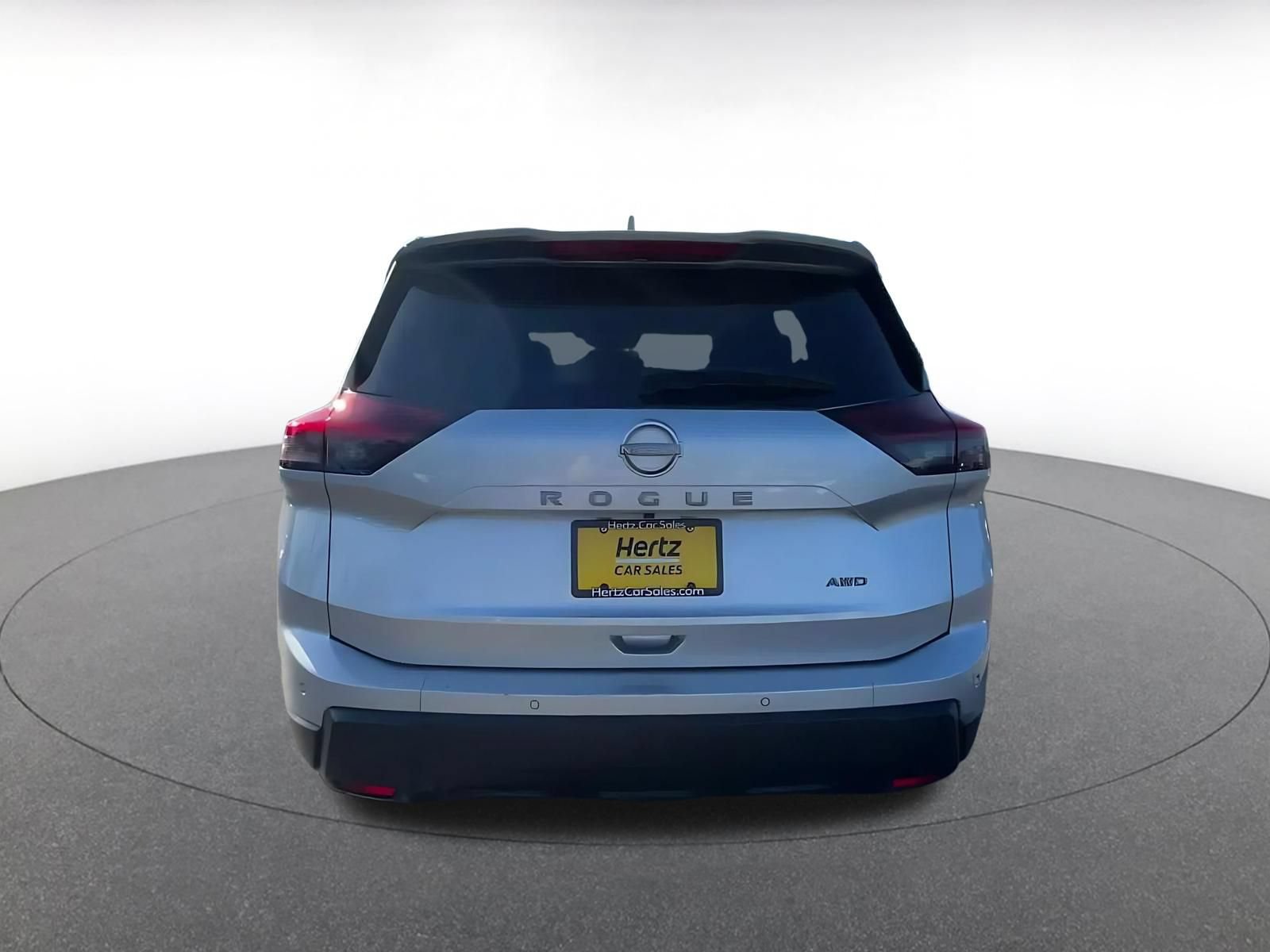 Used 2025 Nissan Rogue SV AWD/4WD image 12