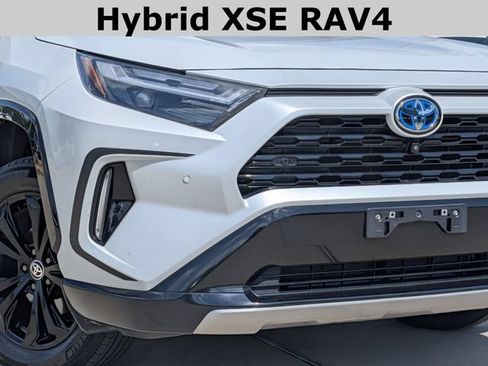 Used 2023 Toyota RAV4 XSE AWD/4WD image 3